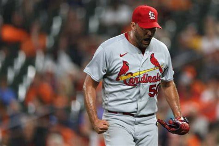 Adam Wainwright Height, Weight, Net Worth, Age, Birthday, Wikipedia, Who, Instagram, Biography