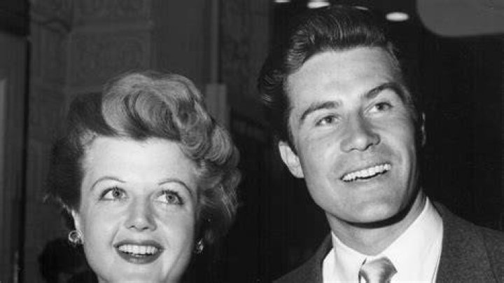 
Angela Lansbury’s Marriage and Family With Late Husband Peter Shaw: ‘My Dear Loving Husband’ 
