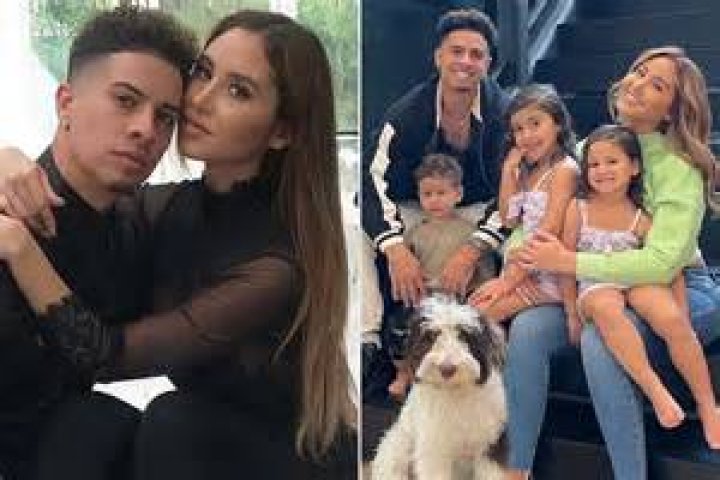 Austin McBroom Biography, Age, Net Worth, Wife, Children, YouTube, Instagram