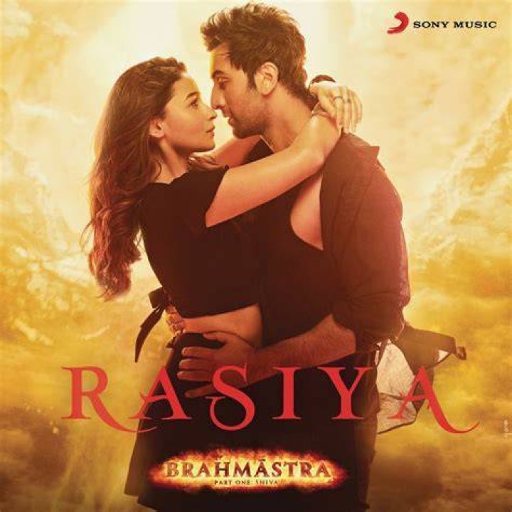 
‘Brahmastra’s’ Much-Awaited Song ‘Rasiya’ To Release On September 24 