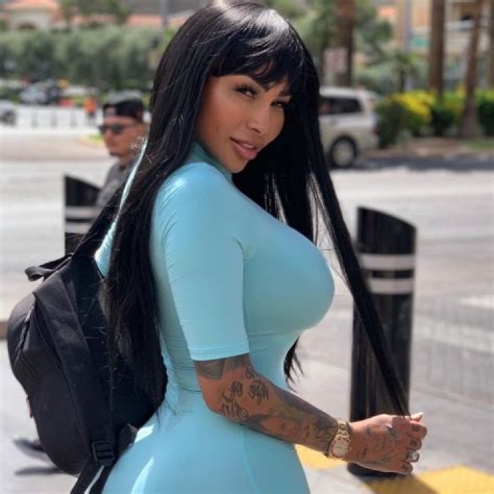 
Brittanya Razavi Height, Weight, Net Worth, Age, Birthday, Wikipedia, Who, Nationality, Biography 