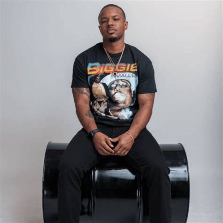 Calvin Grindz Height, Weight, Net Worth, Age, Birthday, Wikipedia, Who, Nationality, Biography