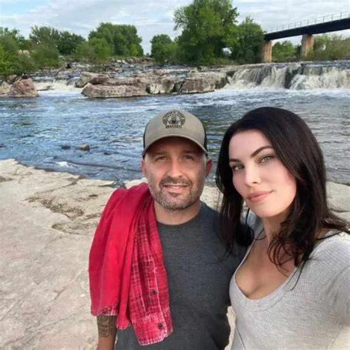Camilo Echeverry Bio, Wiki, Age, Height, Family, Wife, Songs, Salary and Net Worth.