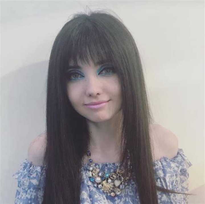 Clare Cooney Height, Weight, Net Worth, Age, Birthday, Wikipedia, Who, Nationality, Biography