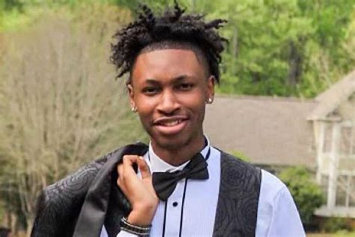 
College Student on Spring Break ID’d as 1 of 2 People Killed in Miami Beach Shootings: ‘Special Guy’ 