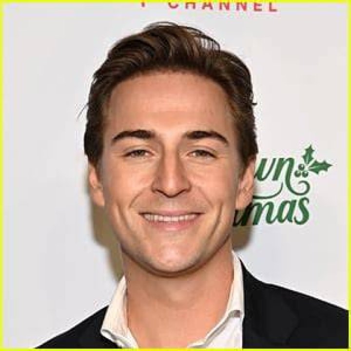 
Evan Roderick and Girlfriend Dion Karas Are Both Actors 