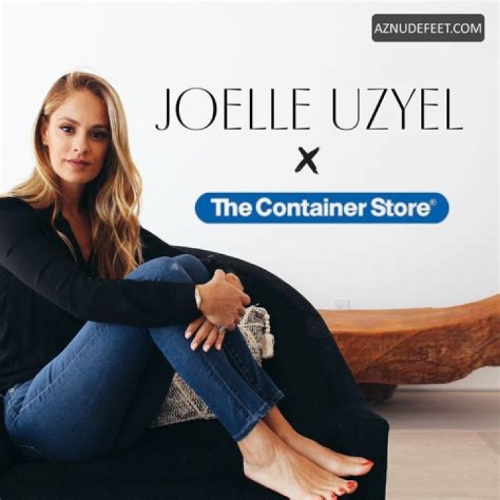 Joelle Uzyel
