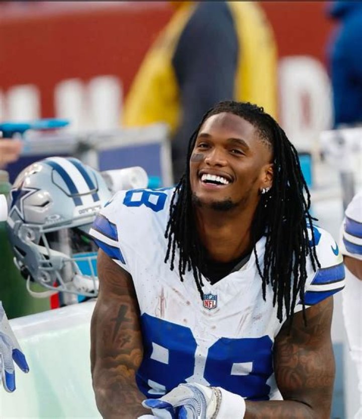 Larry English Biography: Age, Height, Parents, Wife, Net Worth