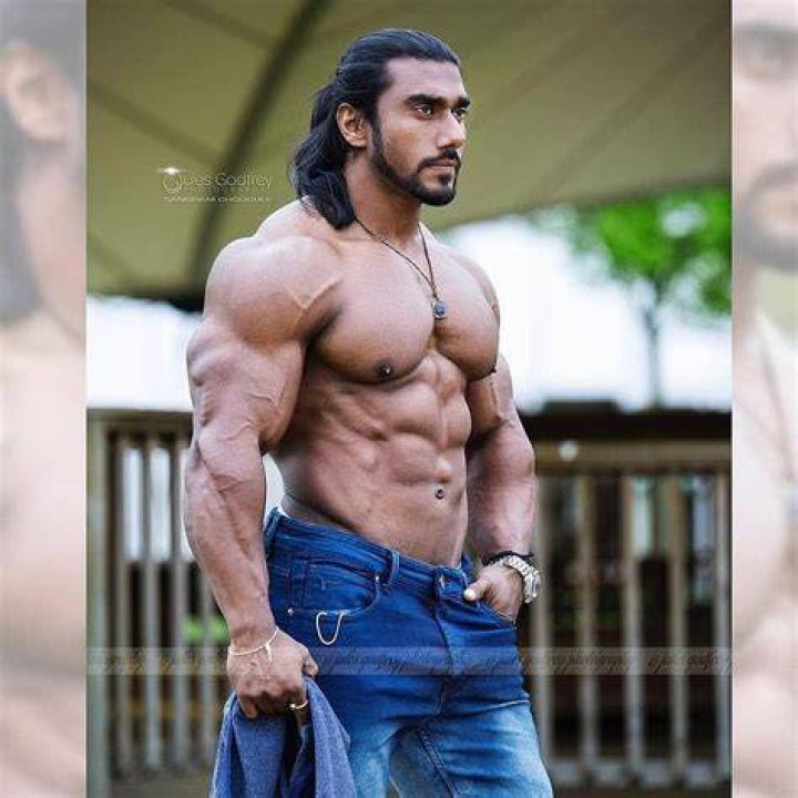 Ricky Vela Height, Weight, Net Worth, Age, Birthday, Wikipedia, Who, Instagram, Biography