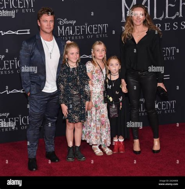 Ryan McPartlin Bio, Age, Height, Parents, Siblings, Wife, Tv shows, Films And Net worth