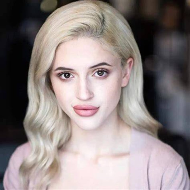 Skylar Radzion Height, Weight, Net Worth, Age, Birthday, Wikipedia, Who, Instagram, Biography
