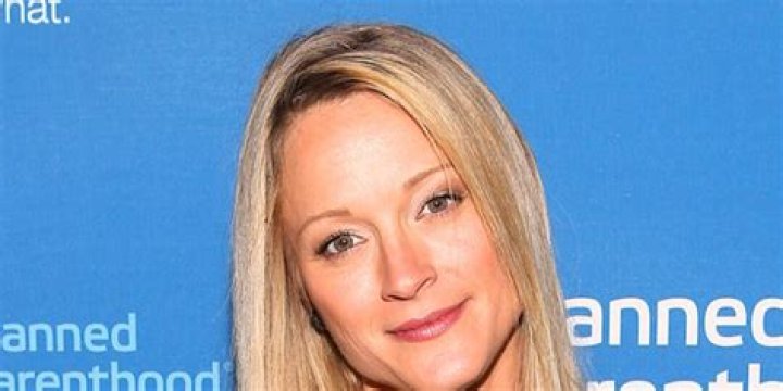 Teri Polo’s net worth, biography, fact, career, awards and life story