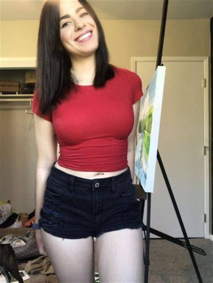 
The Untold Truth About iDubbbz’s Girlfriend Anisa Jomha 
