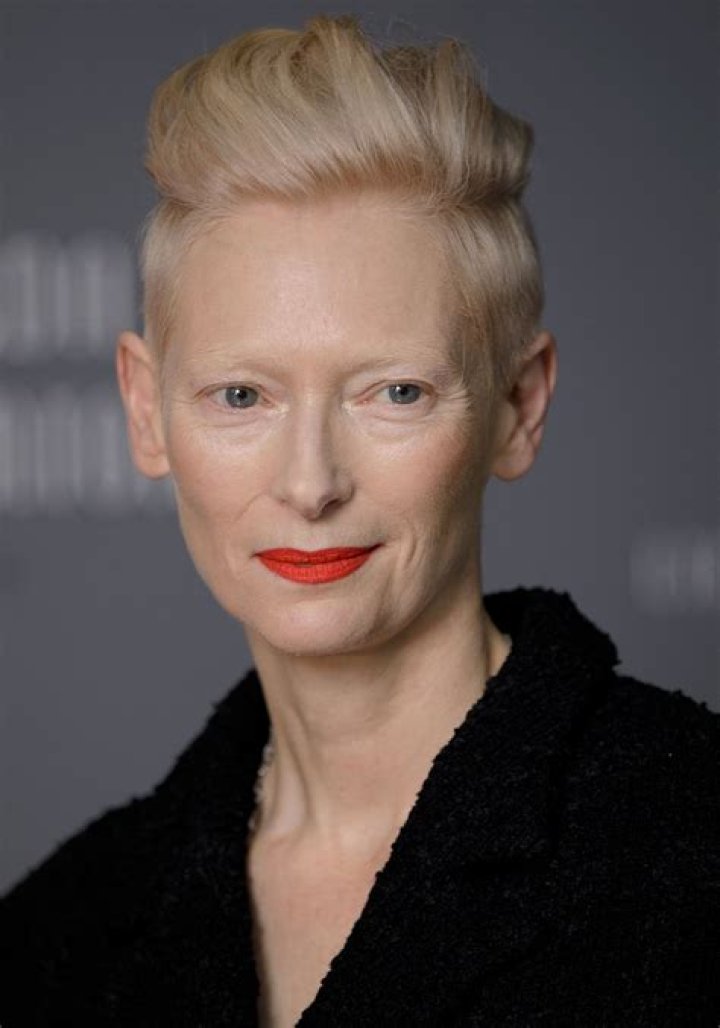 Tilda Swinton’s Net Worth, Age, Height, Weight, Boyfriend, Dating, Kids, Bio-Wiki