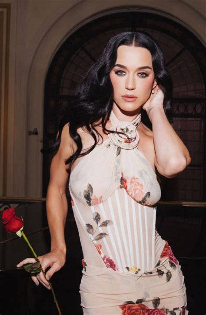What bra size is Katy Perry?