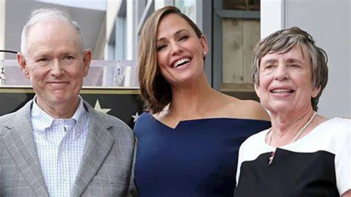 
Who Are The Parents Of Award-Winning British Journalist Dolly Alderton? Is She Married Or Dating Anyone? 