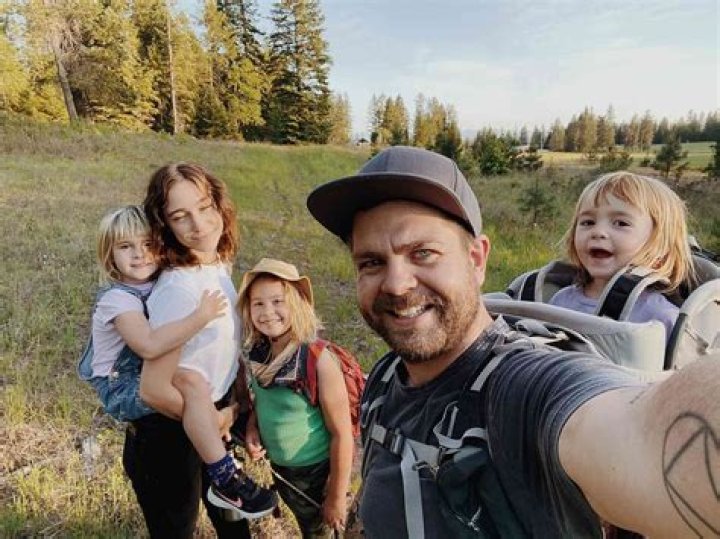 
Who Is Daniel Duarte Wife Arleen Sobarzo? Meet Their Cute Son On Instagram 