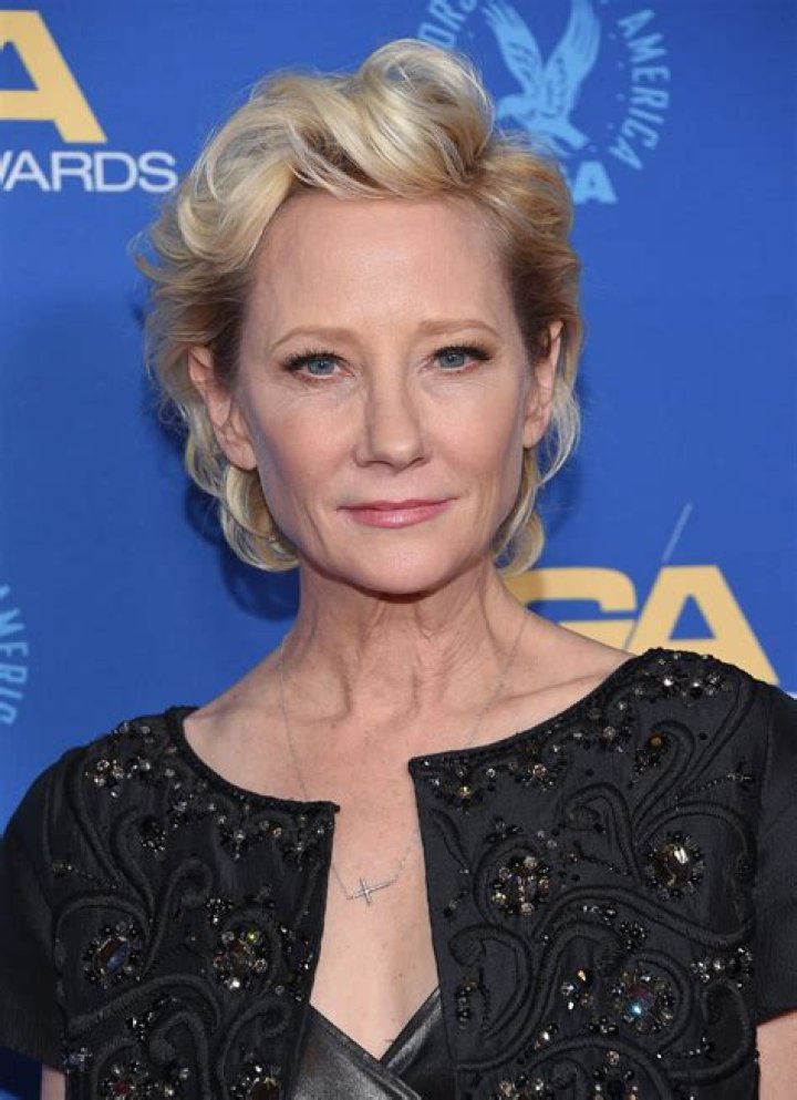 
Who Was Anne Heche Father Donald Joe Heche and How Did He Die? A Look At The Actresses’ Terrible Past As She Fights For Life 